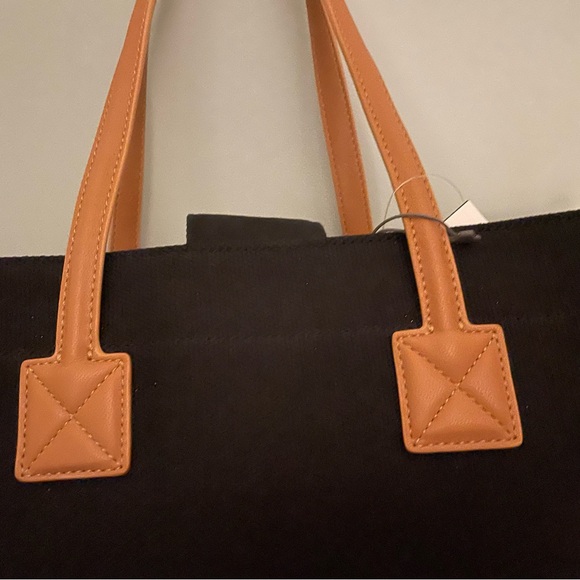 NWT Vince Camuto  Saly Blk Canvas, cream leather trim sides/bottom & ID beauty. - Picture 5 of 15